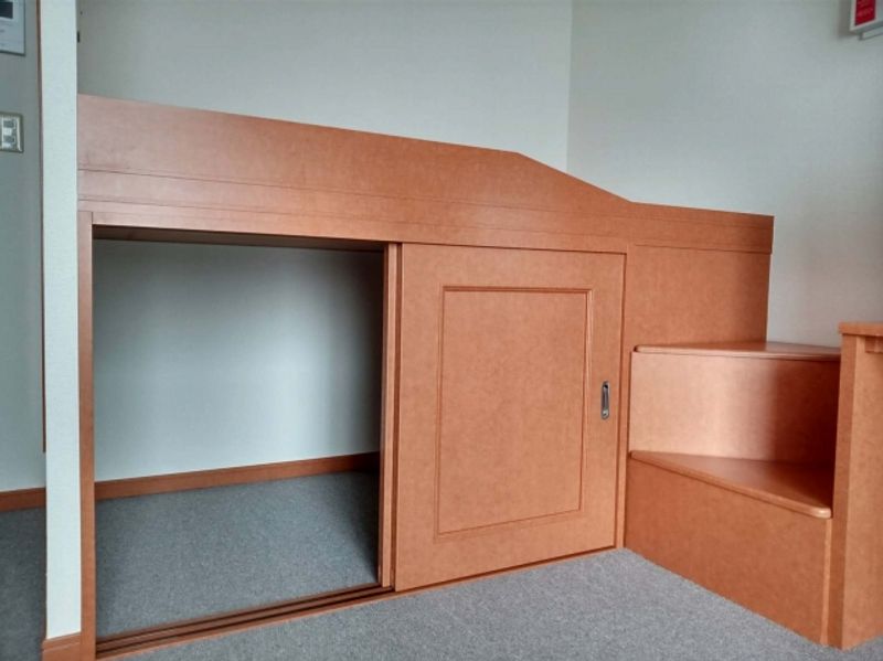 レオパレスＭ．Ｒ．Ｔ 寝室