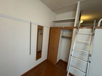 レオパレス新田町 収納