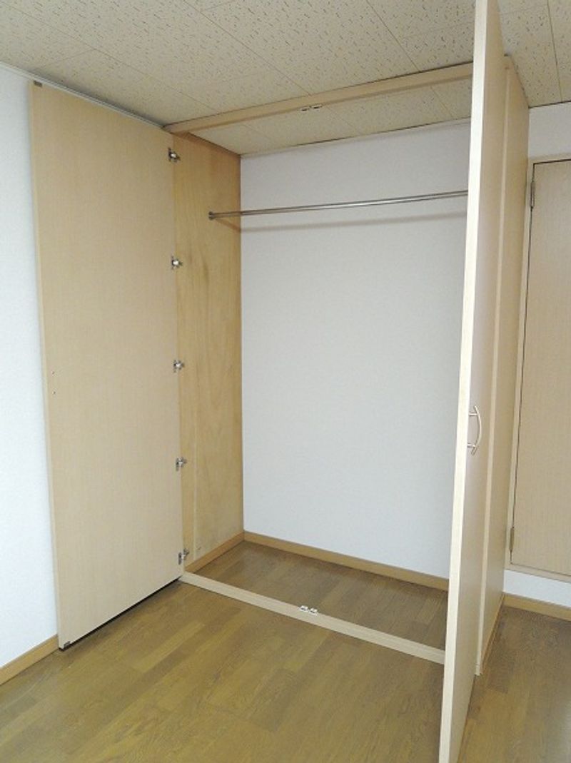 レオパレスメゾン 収納