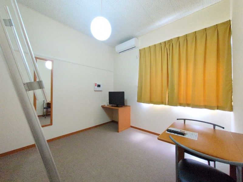 レオパレスダイガ 居間