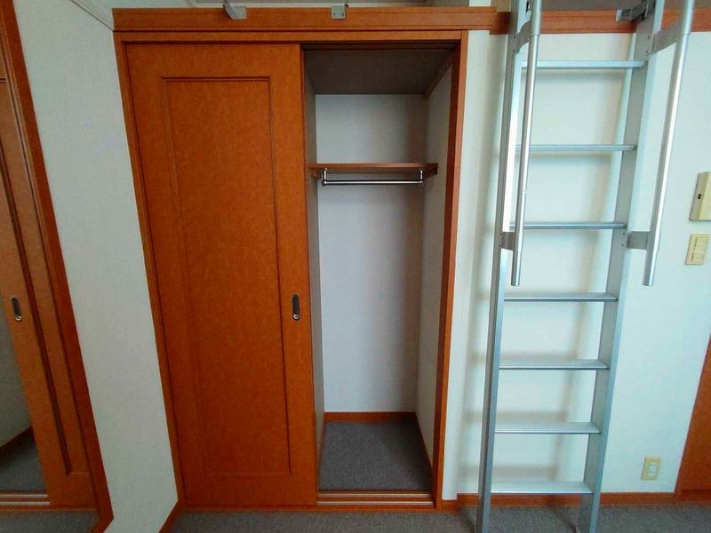 レオパレスホーヤ　Ⅱ 収納