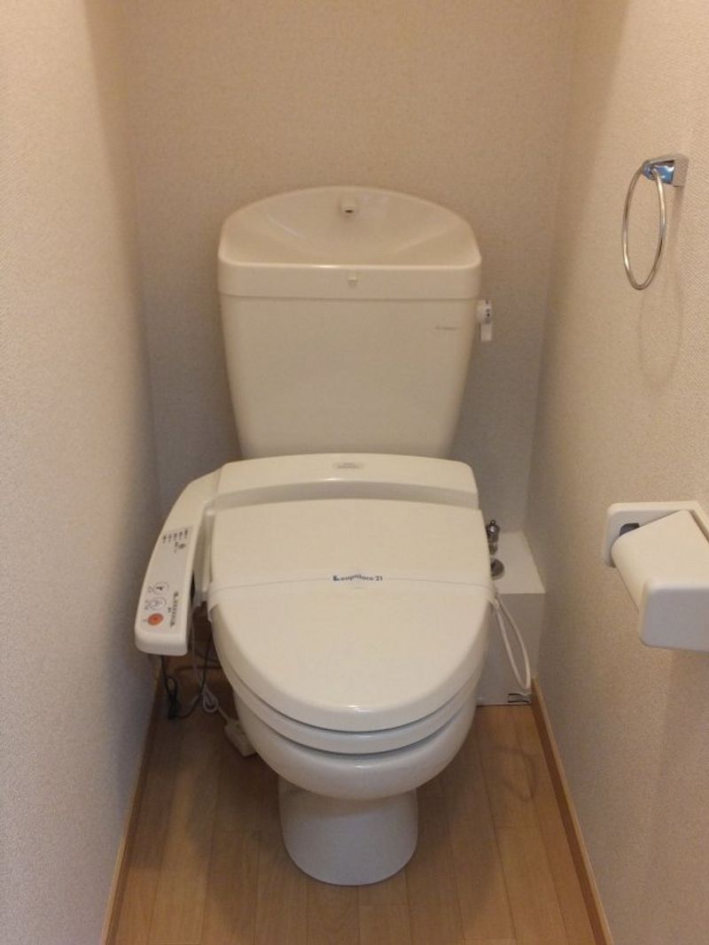 レオパレス市川原木 トイレ