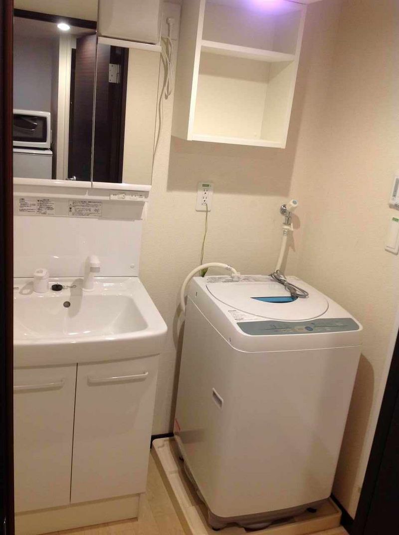 レオネクストＫＯＭＡＯＫＡ 洗面台