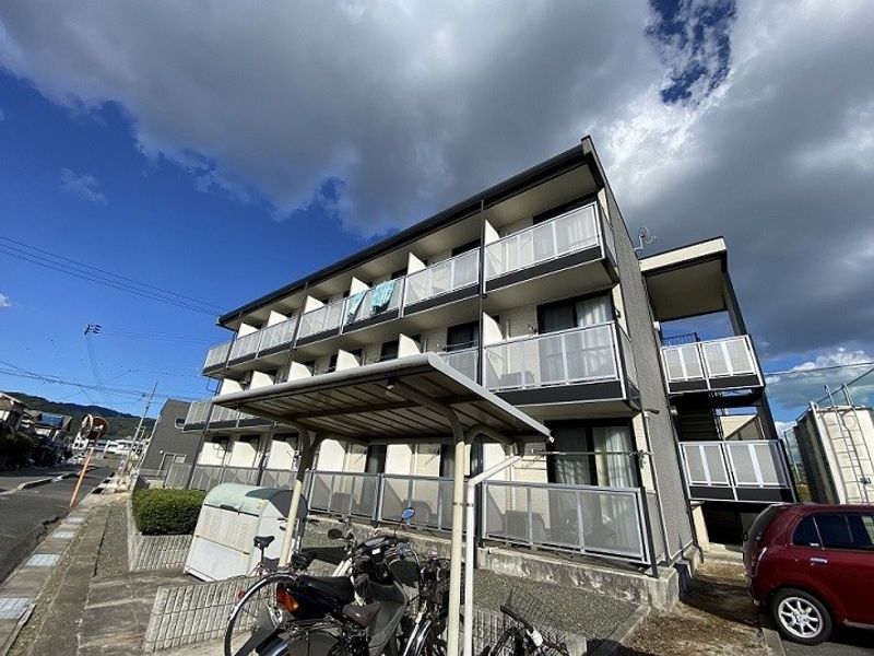 レオパレス青空 外観