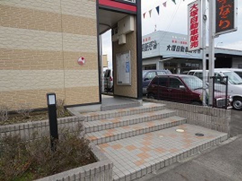 レオパレスエスト　ヴィラ エントランス