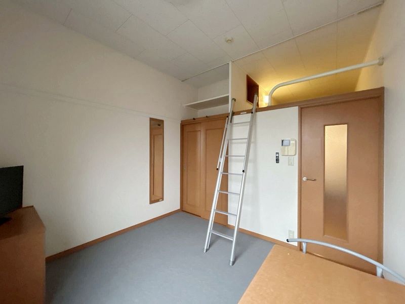 レオパレス大樹 居間