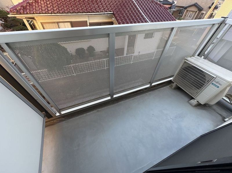 leopalace Thankful Court Balcony