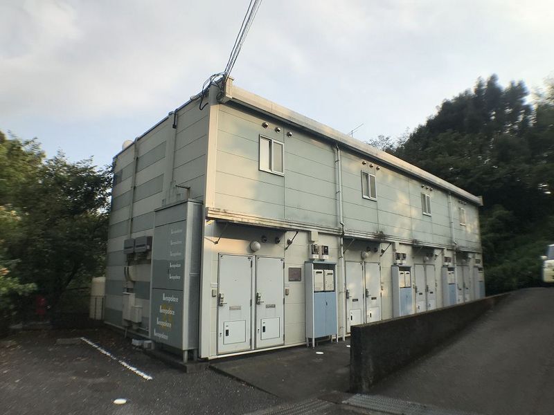 レオパレスファミーユ 外観