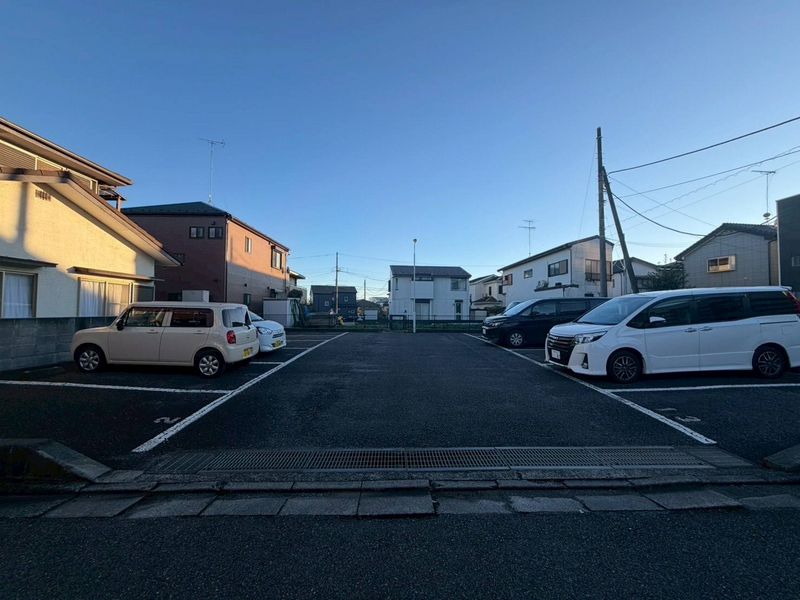 レオパレスソレイユ 駐車場