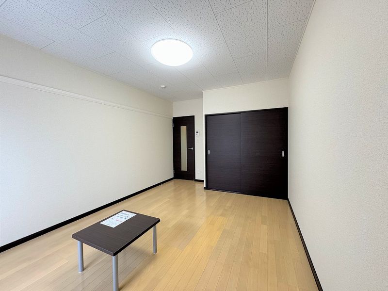 レオネクストＣＯＭＯＩＫＥ 居間