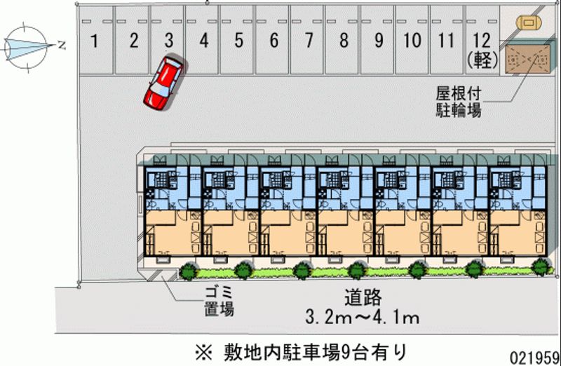 21959 Monthly parking lot