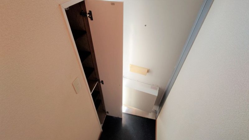レオパレスアンプリオ　シエル 玄関