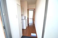レオパレスアデッソⅠ 玄関