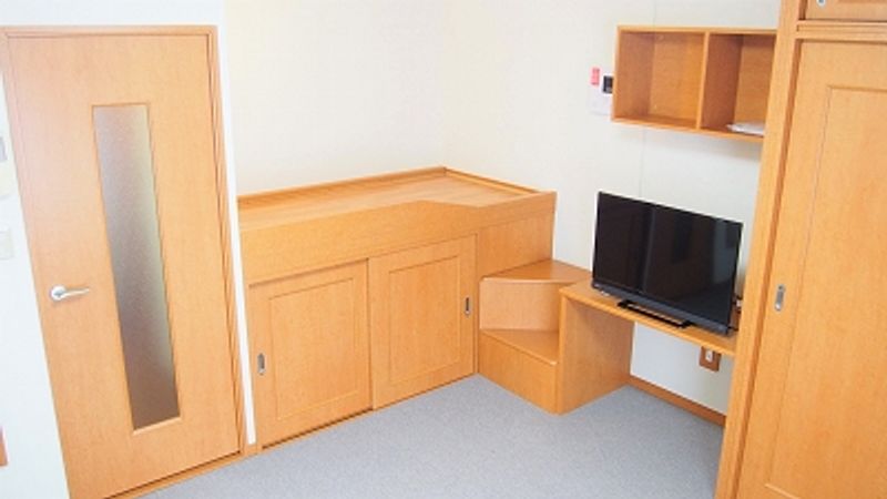 レオパレスＴＷＩＮＹ 居間