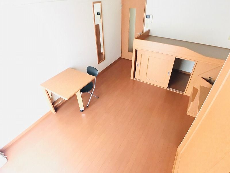 レオパレスプティット　メゾン 居間