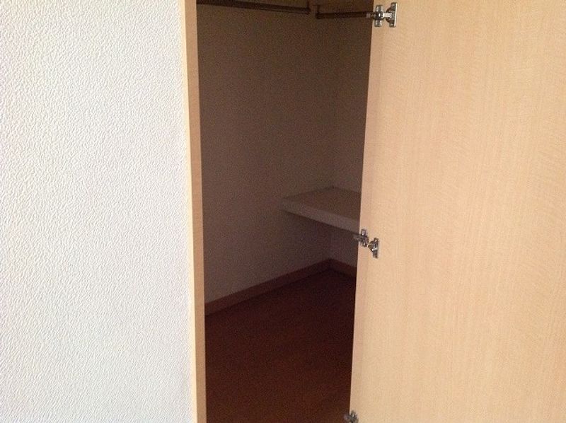 レオパレスアルテア日進 収納