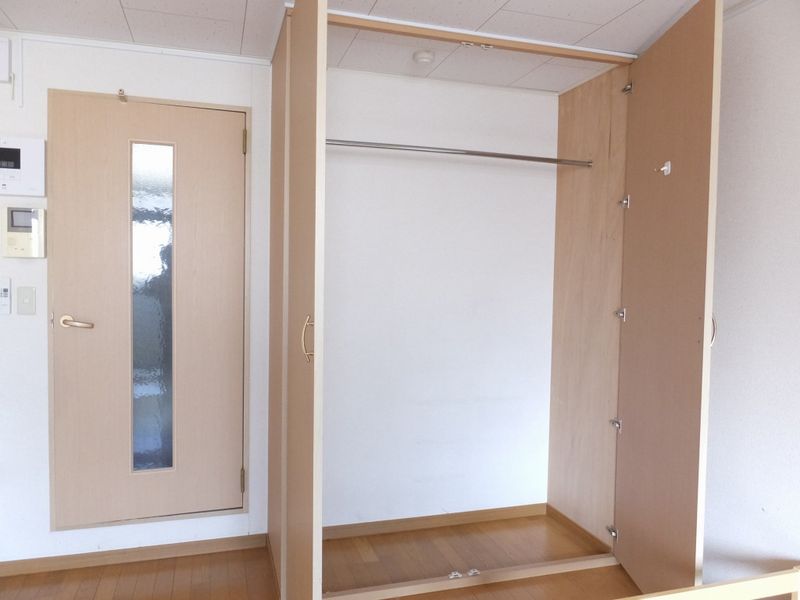 レオパレスＮＯＧＩ−Ｂ 収納