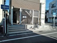クレイノ領家セブン エントランス