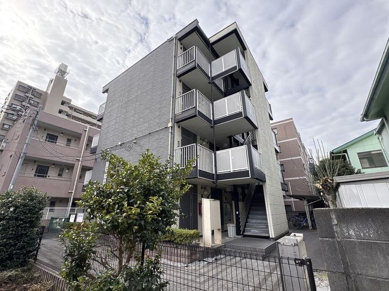 leopalace Precious SRK Exterior