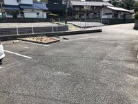 レオネクスト塩浜 駐車場