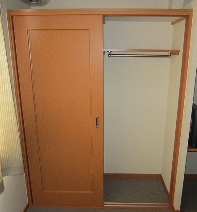 レオパレスＭＩＮＯヒルズ 収納