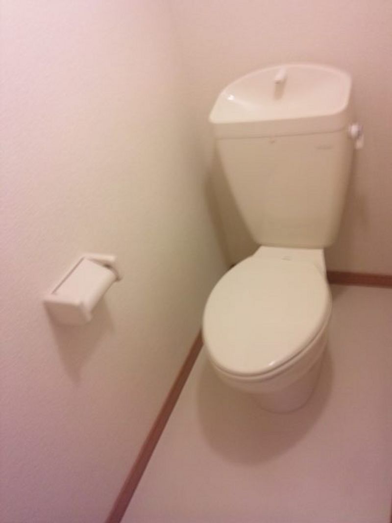 レオパレスいずみ トイレ