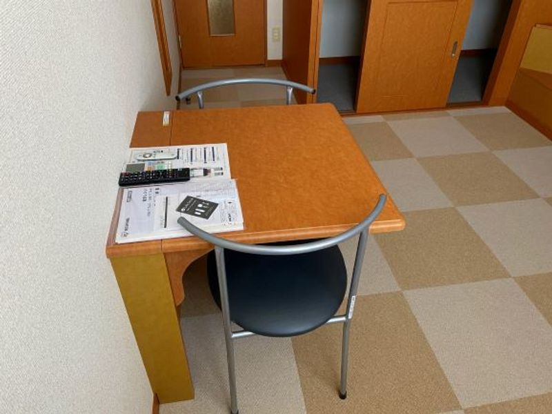 レオパレスサンサーラ 居間