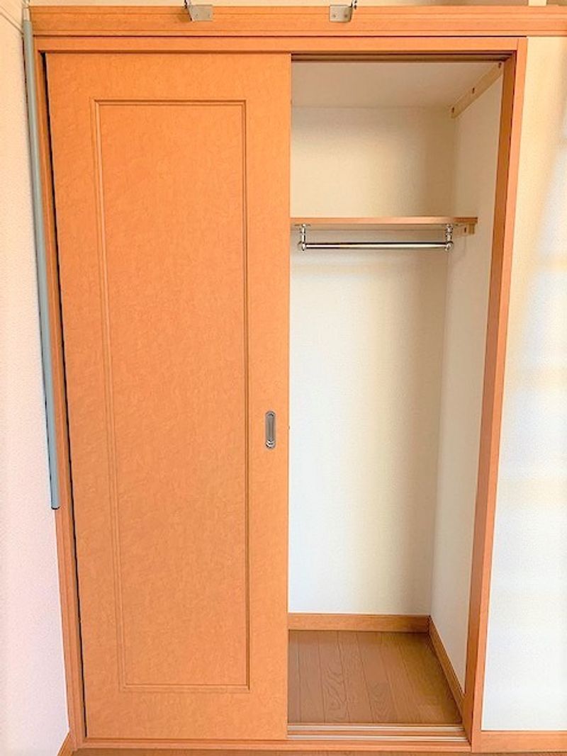 レオパレスドリーム甲東園 収納