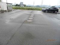 レオパレスわかば 駐車場