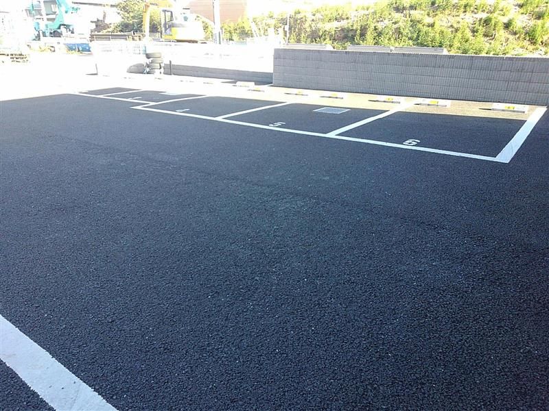 クレイノアムールⅢ 駐車場