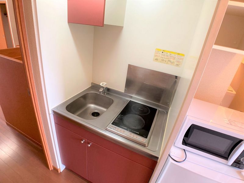 レオパレスチェリ キッチン
