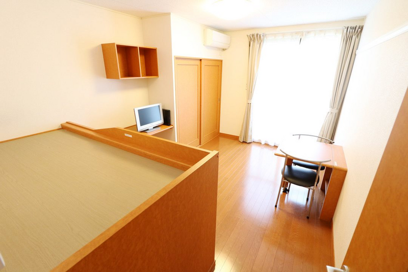 leopalace Higashiokino 客厅