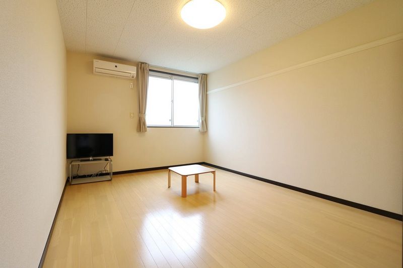 レオネクストボヌール南呉服 居間