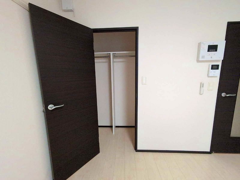 CLEINO Hikari Residence Storage