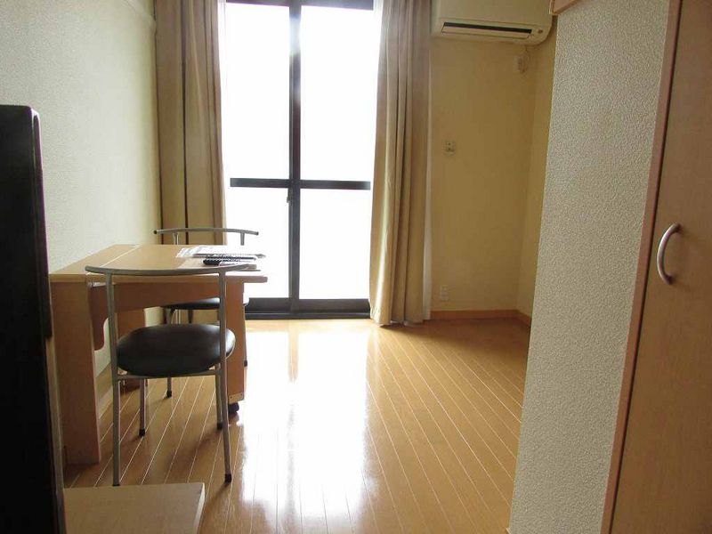 レオパレス野立Ⅱ 居間