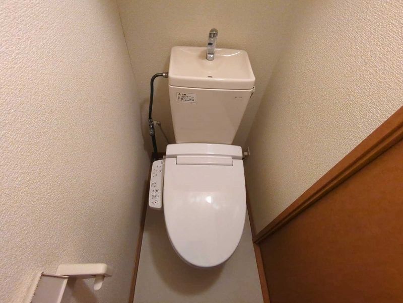 レオパレススワホーム トイレ