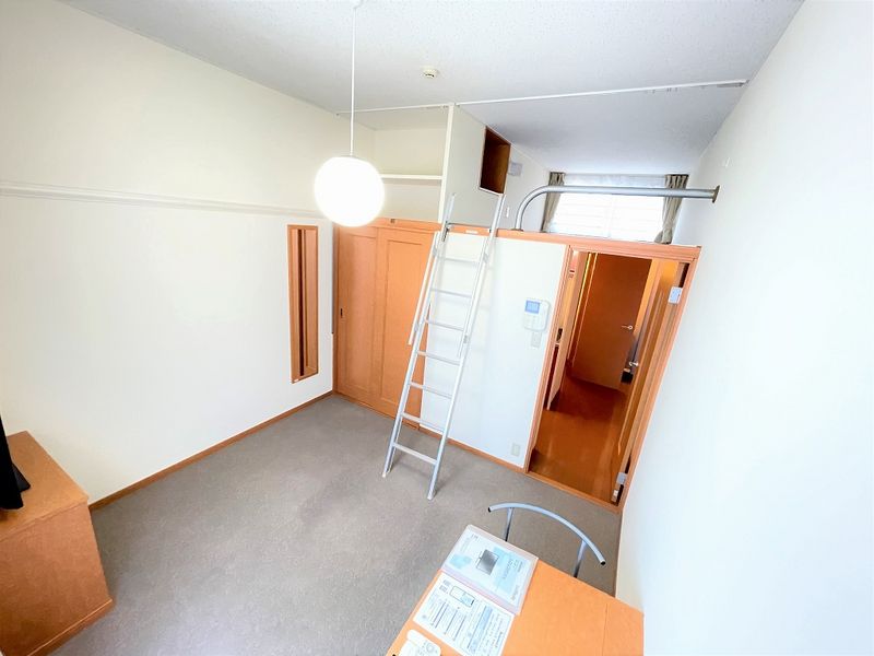 レオパレスエル　カルチェ 寝室