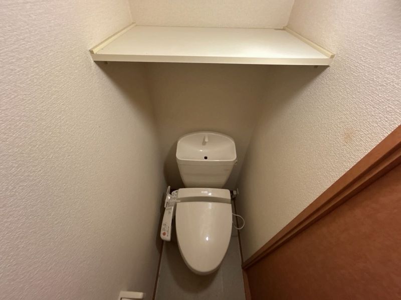 レオパレス中の島 トイレ