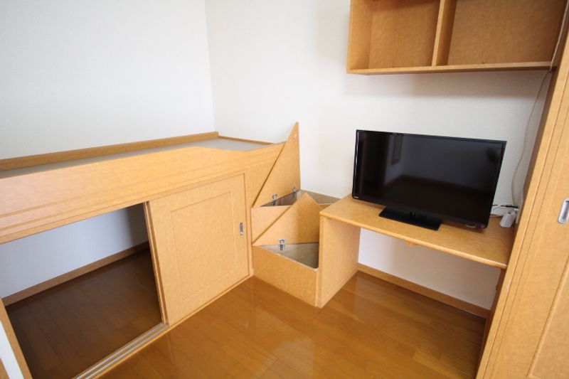 レオパレスもろどみ 収納