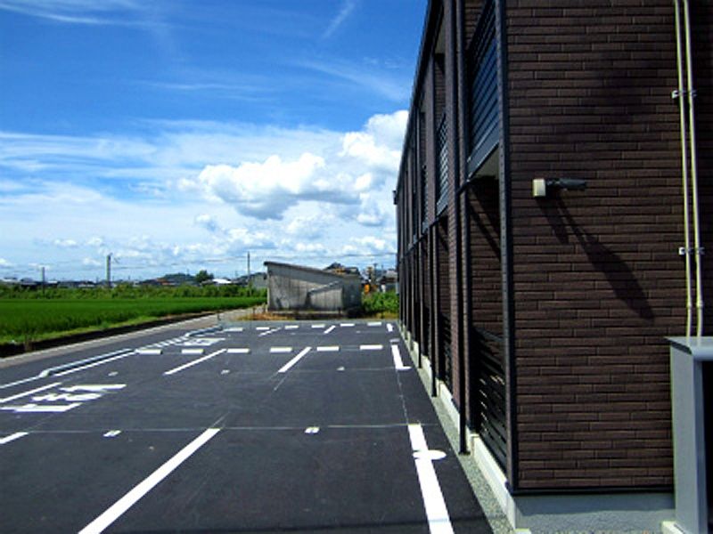 レオネクストドリーム瀬戸内Ⅱ 駐車場
