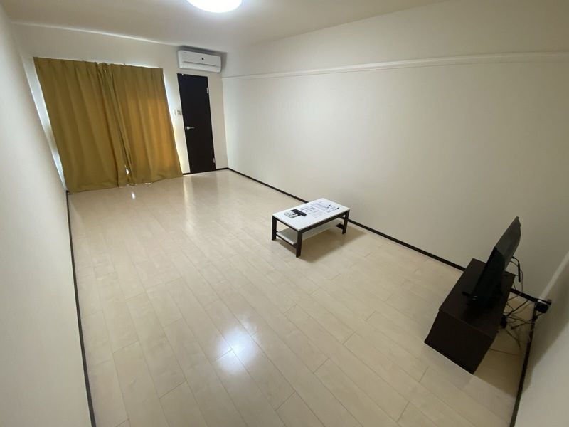 レオネクストカサデエスペランサ 居間