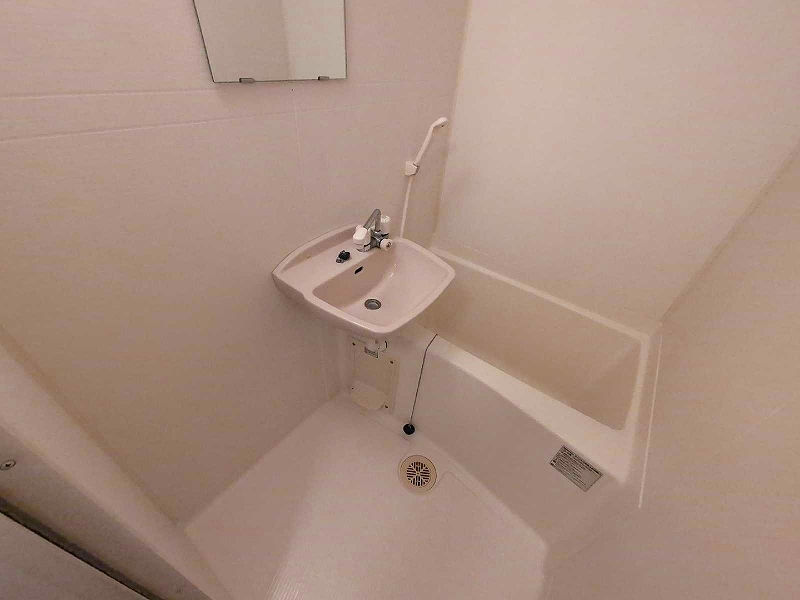 leopalace Ouka B Bathroom