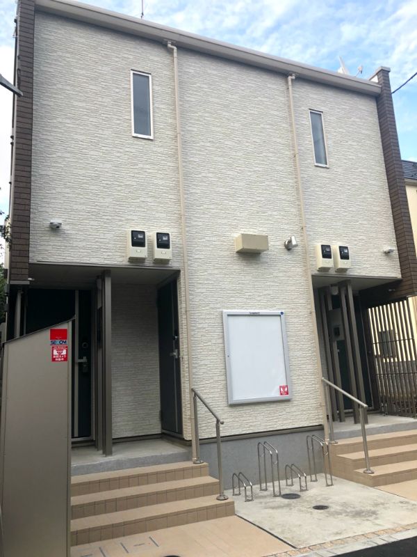 Bên ngoài CLEINO Mark Y