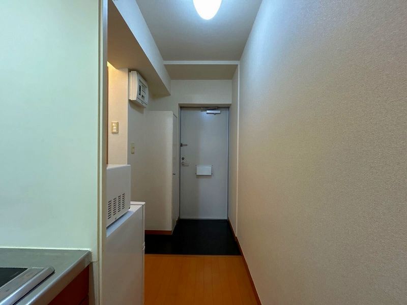 レオパレス本駒込 玄関