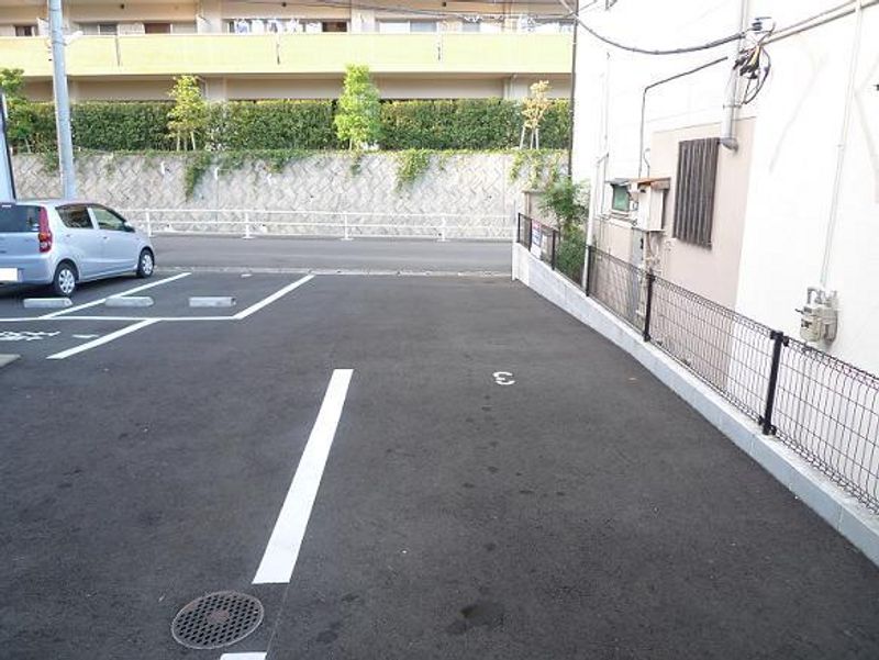 レオパレスポートデュヒロ 外観