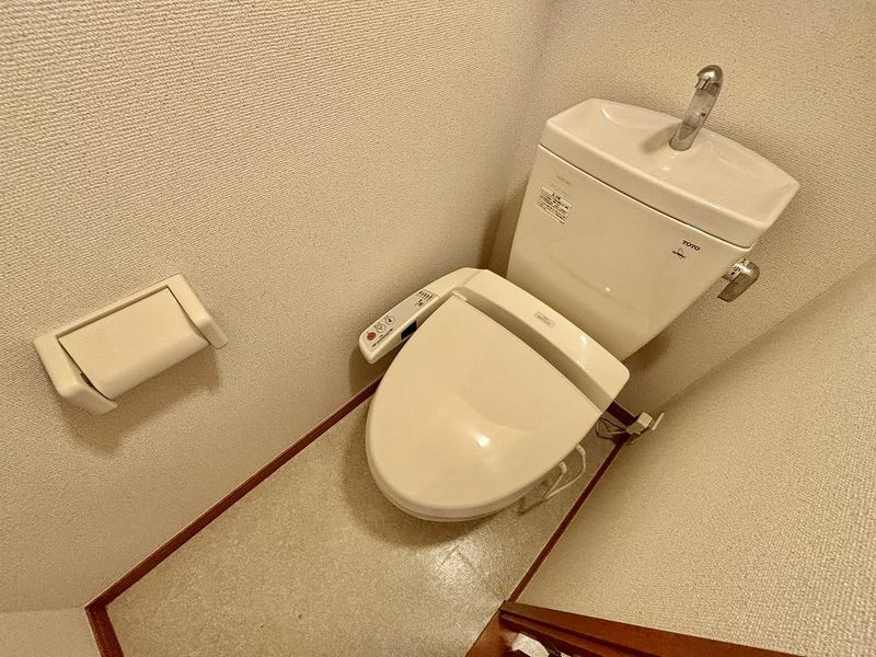 レオパレスあけぼの トイレ