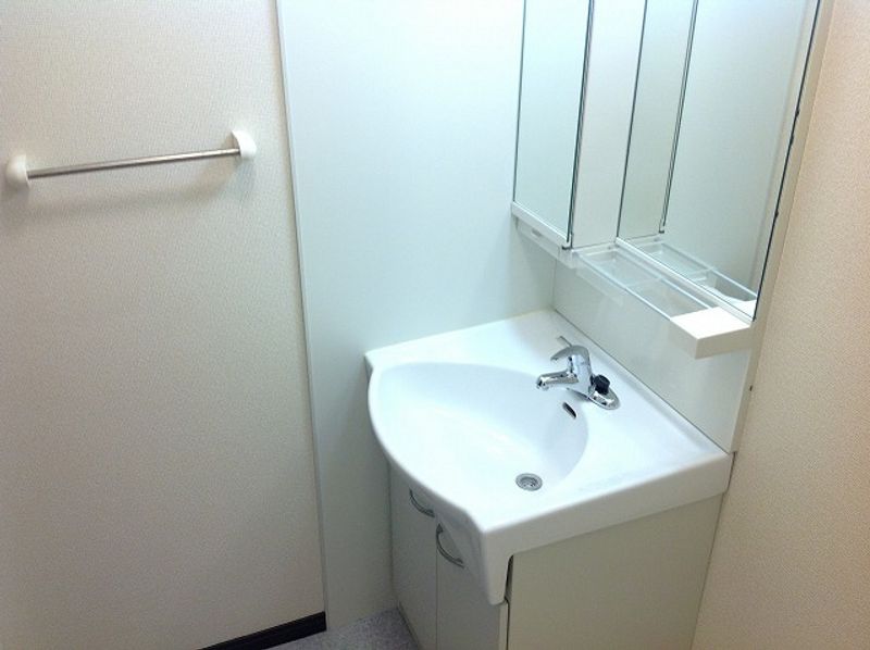 レオネクストＢＩＡＮＣＯ 洗面所