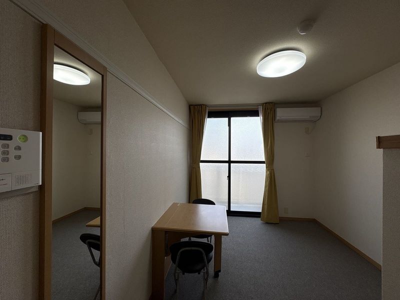 leopalace Aurora Living room