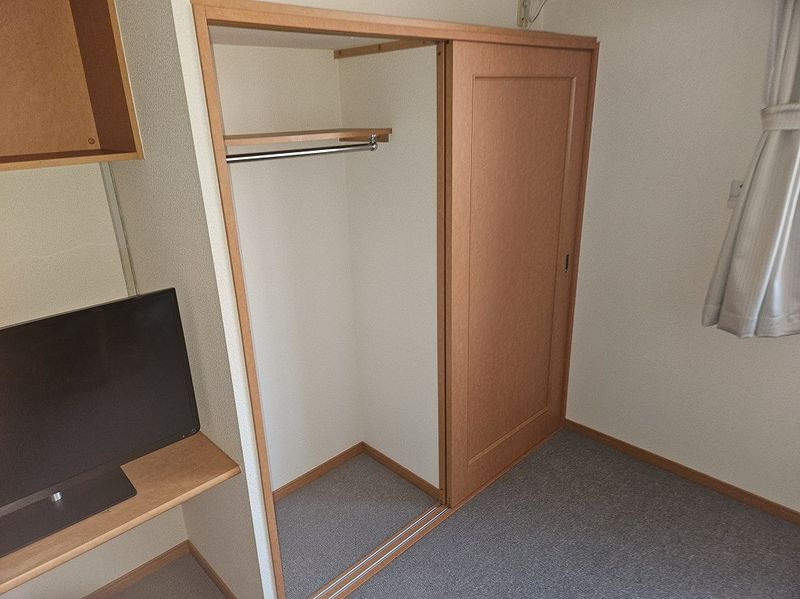 レオパレス菖蒲 収納