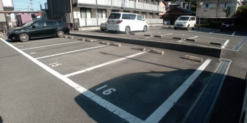 レオパレス幸Ａ 駐車場